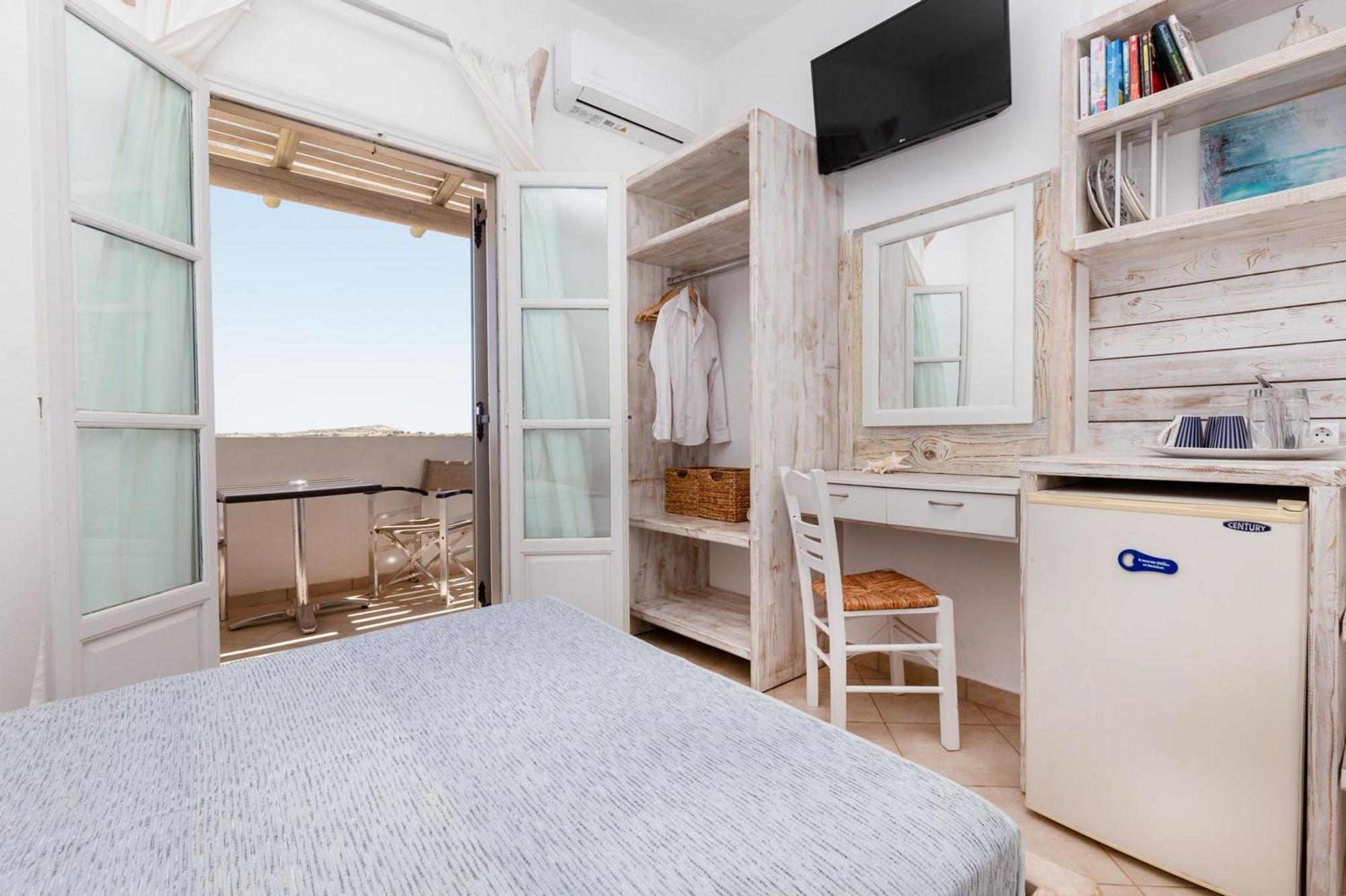 Harama Hotel Schinousa Schoinoussa 외부 사진