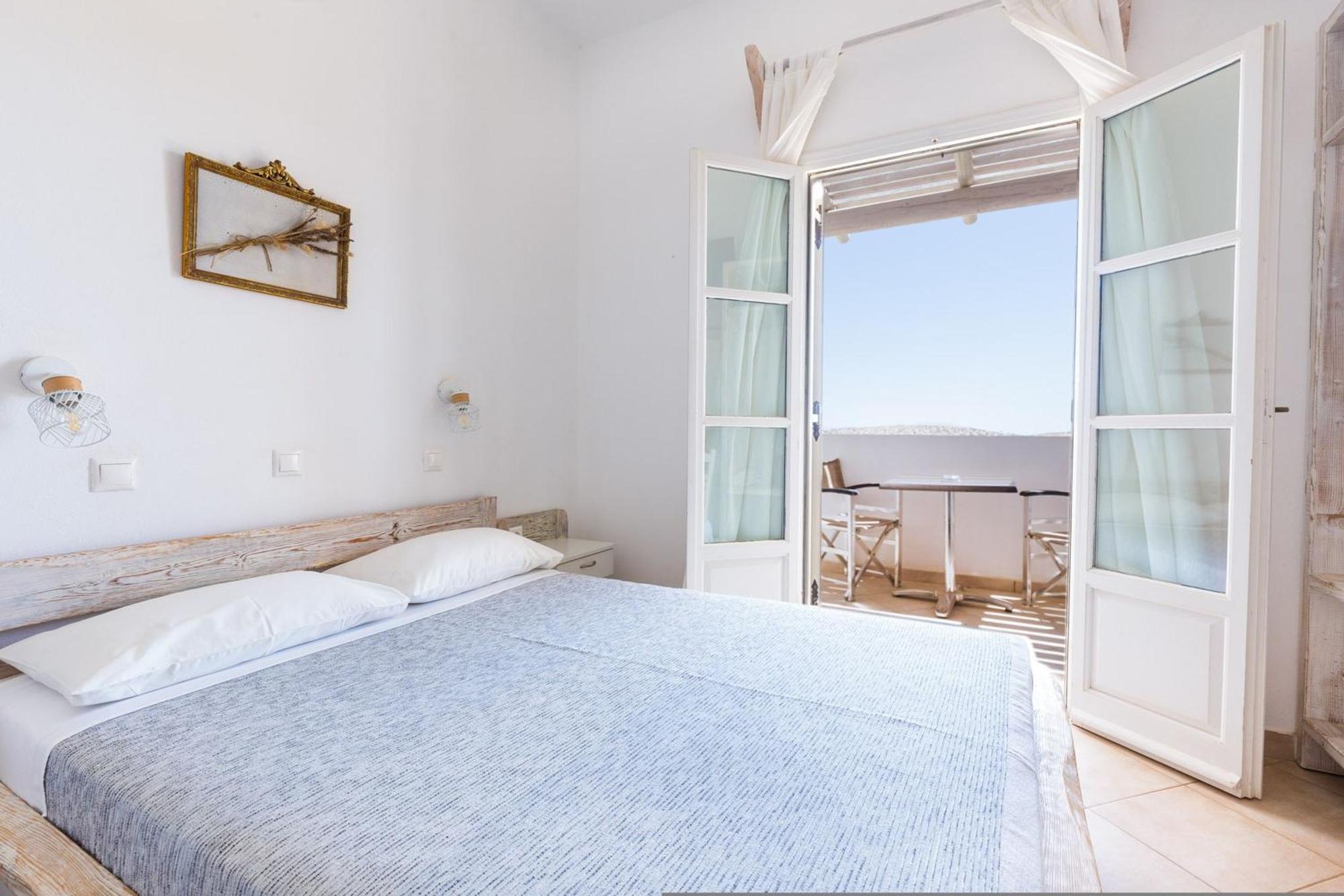 Harama Hotel Schinousa Schoinoussa 외부 사진